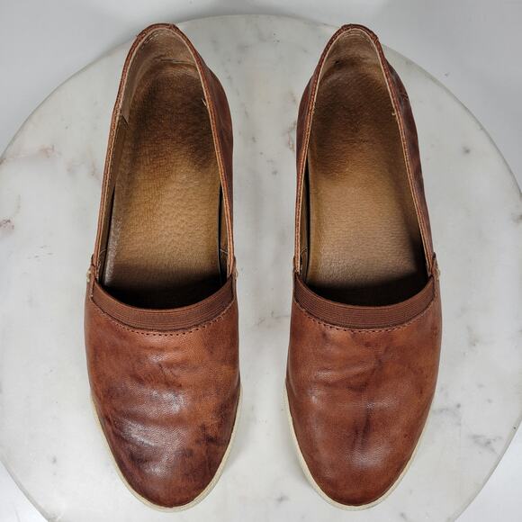 Frye Melanie Shoes Womens 7 Cognac Brown Leather Embossed Logo Slip On Flats - Picture 12 of 16